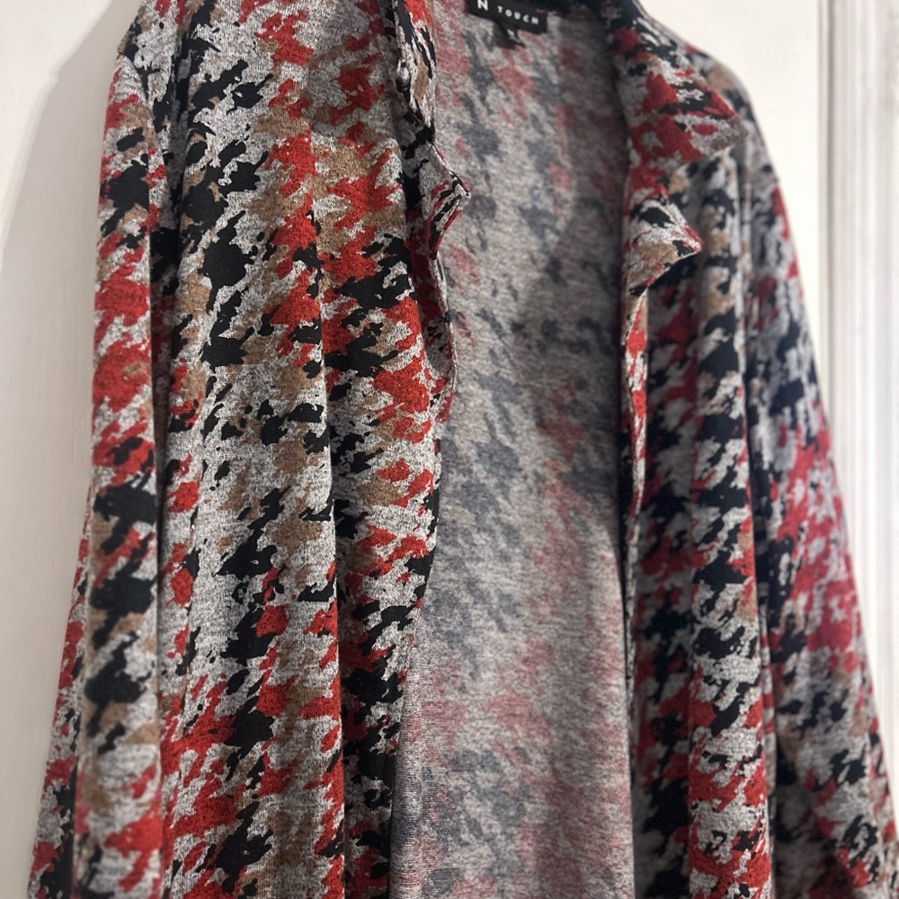 N Touch Women's Plus Size 1X Abstract Textured Jacket - Red, Black, & Gray - Picture 5 of 13